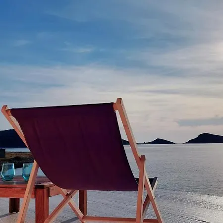 Seaside 'little White Port' * Kornati
